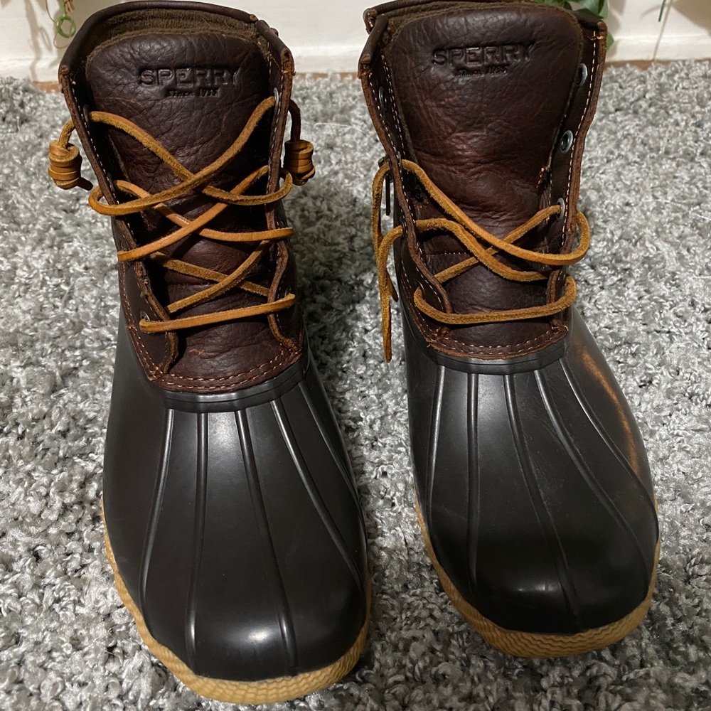 Sperry saltwater duck boots brown and black